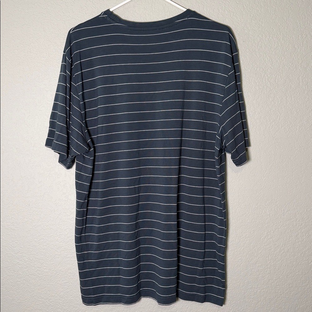 Free Fly Men's XL Bamboo Performance Pocket T-Shirt Blue White Stripes gallery
