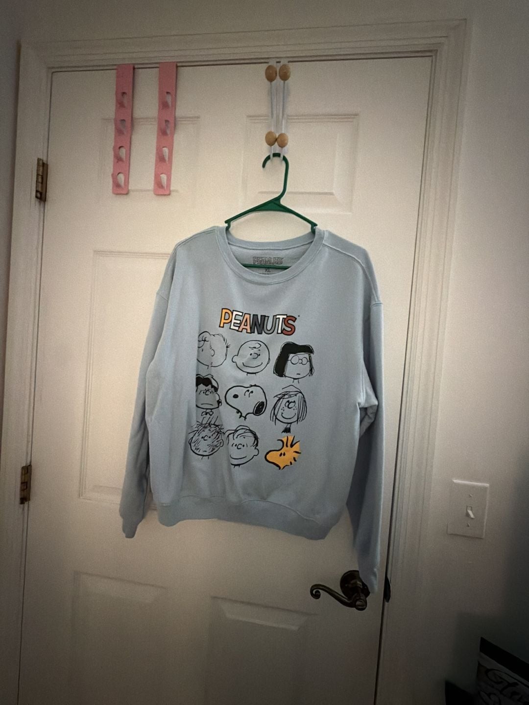 Peanuts Character Graphic Sweatshirt Light Blue Size XL gallery