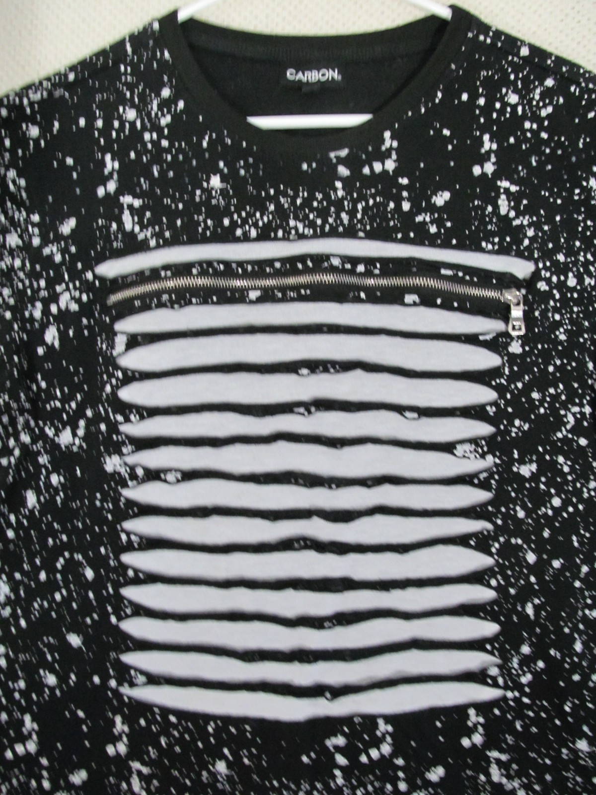 CARBON Mens Large Black Tee – Zipper Chest, Slit Sleeves, Paint Splatter Urban gallery