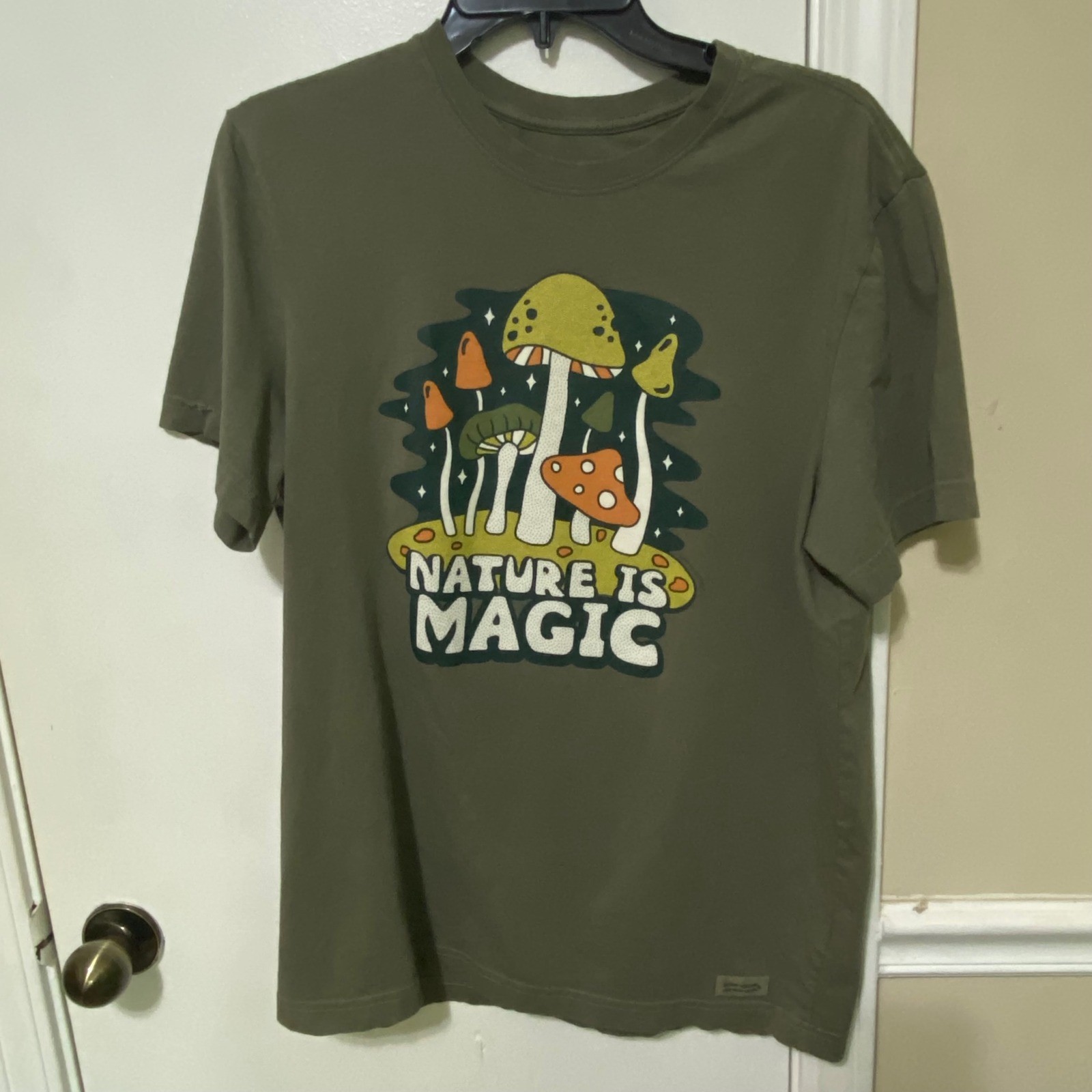 Life Is Good Nature Is Magic Mushroom Crusher Lite T-Shirt Mens M Olive Green gallery