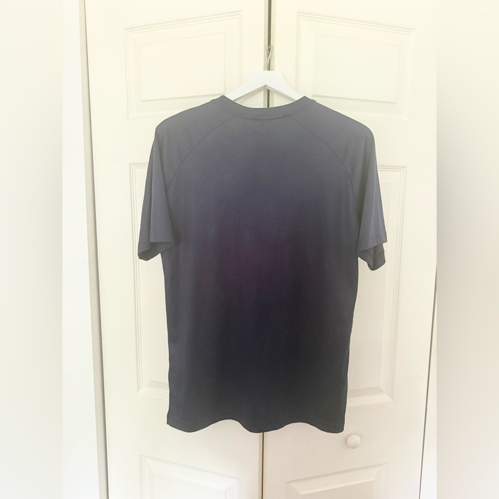 NHL St Louis Blues Hockey Dri-Fit Short Sleeve Shirt Athletic Wear Size Medium gallery