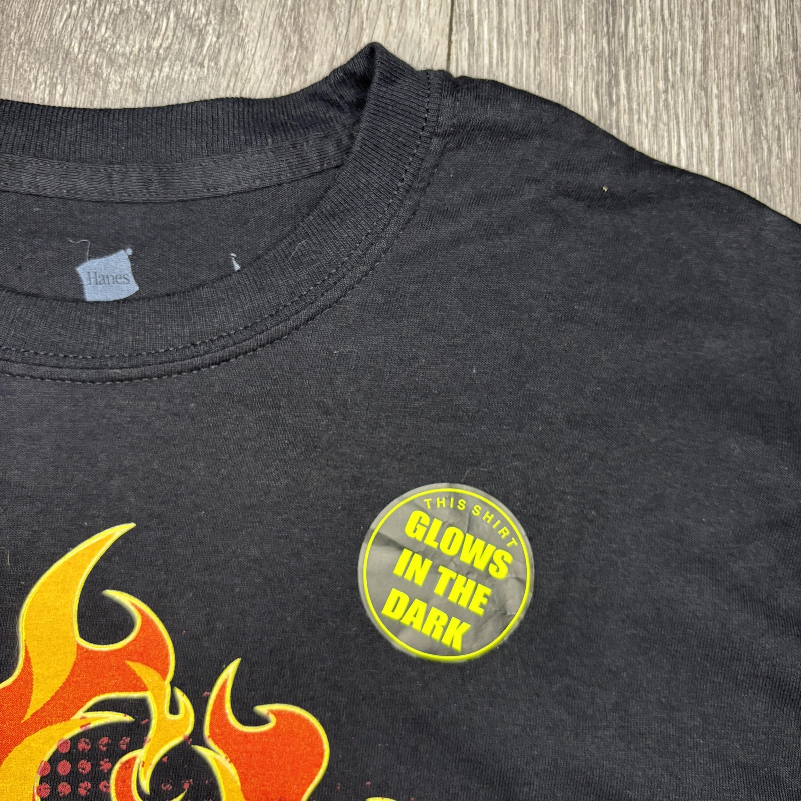 Disney Villains Unleashed Shirt Mens Medium Glows in Dark Hollywood Studios 2014 gallery