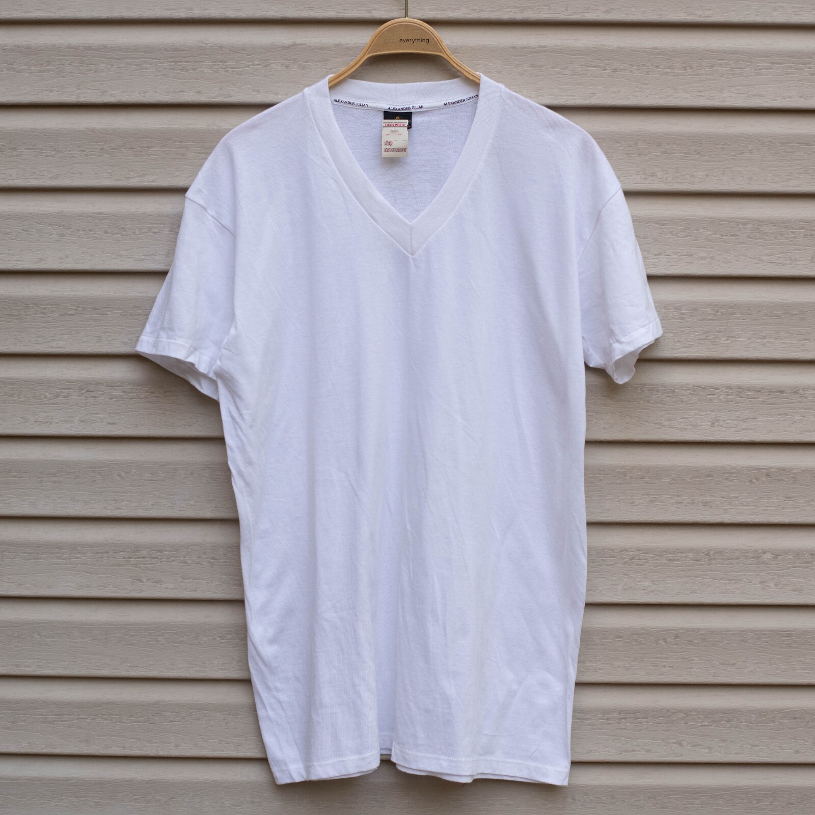 Vintage Alexander Julian T-Shirt Men’s XL White 100% Combed Cotton Single Stitch gallery