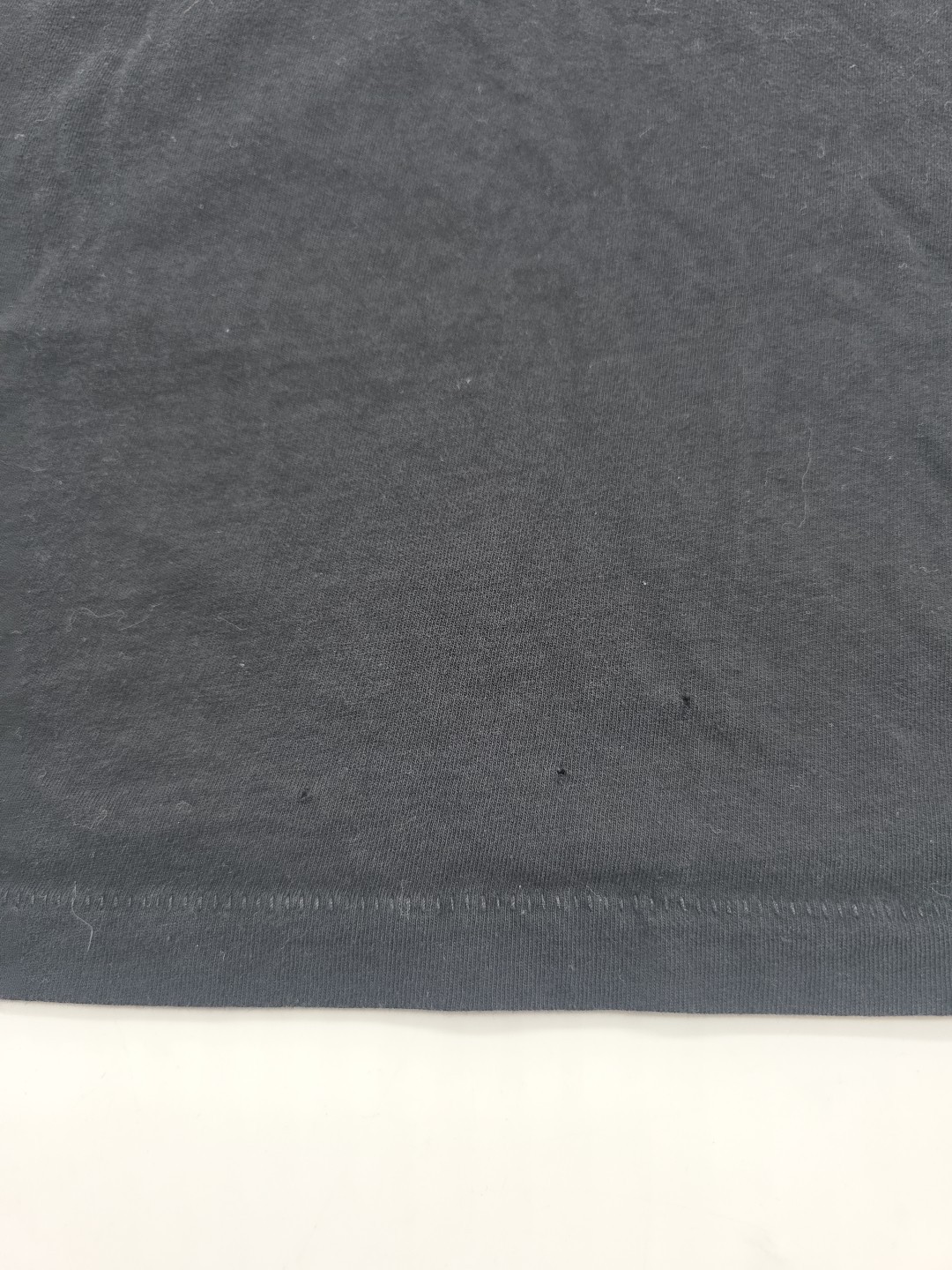 Express Jersey T-Shirt Men Small V-Neck Black Solid.#41392 gallery