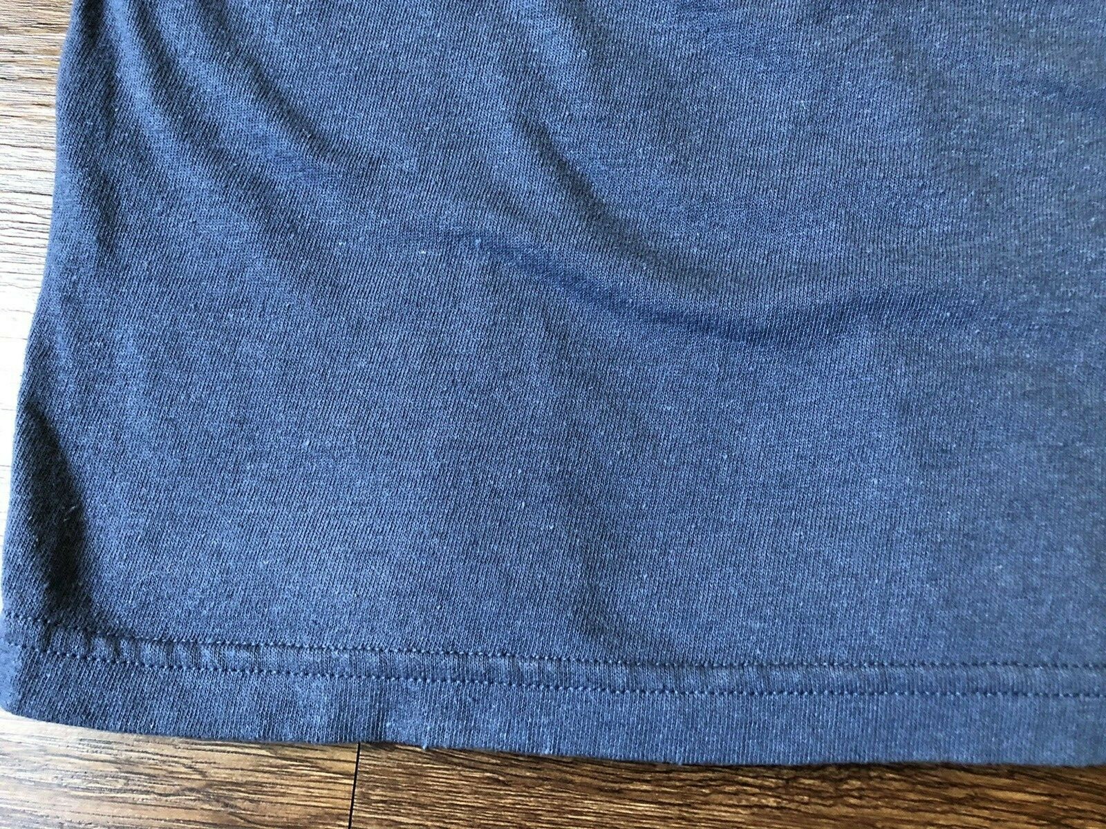 Vintage '90s Wolf T-shirt Yellowstone Eco Mountain Blue Crewneck Large gallery