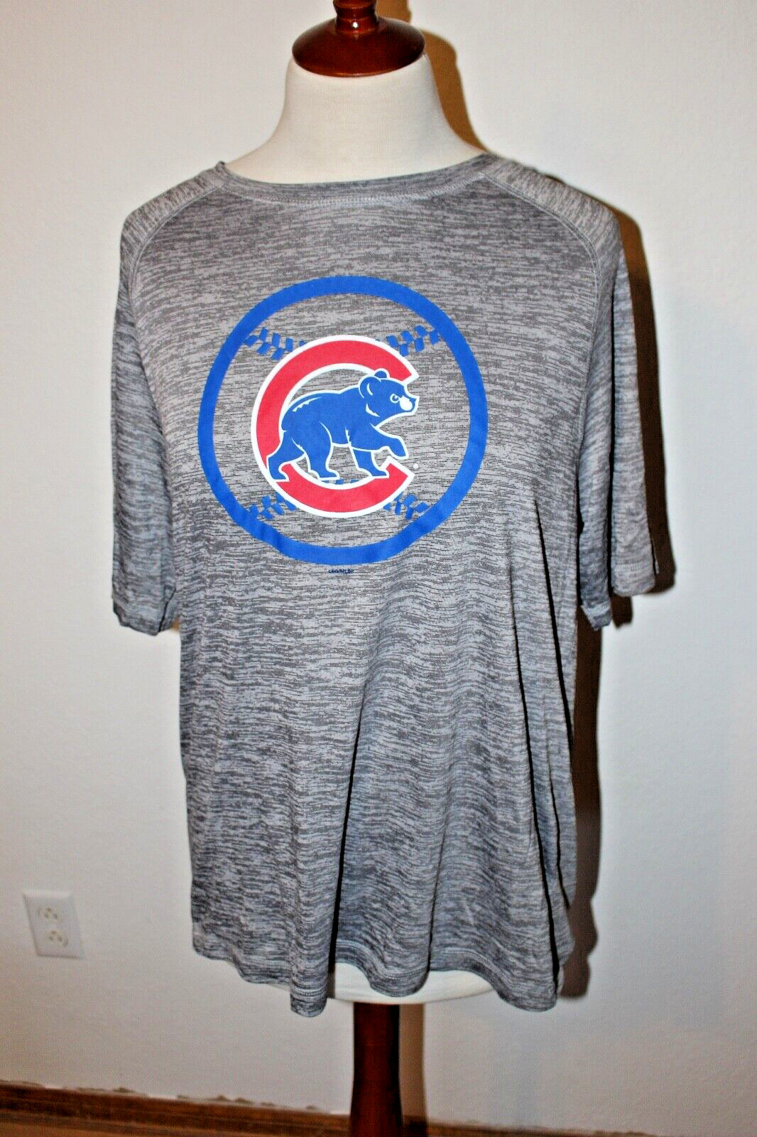 MLB Mens Shirt Large Chicago Cubs Gray Blue Graphic Polyester Stretch gallery