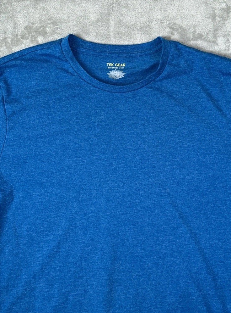 TEK GEAR Men’s Essential Gear Size Large Tee-shirt Short Sleeve gallery
