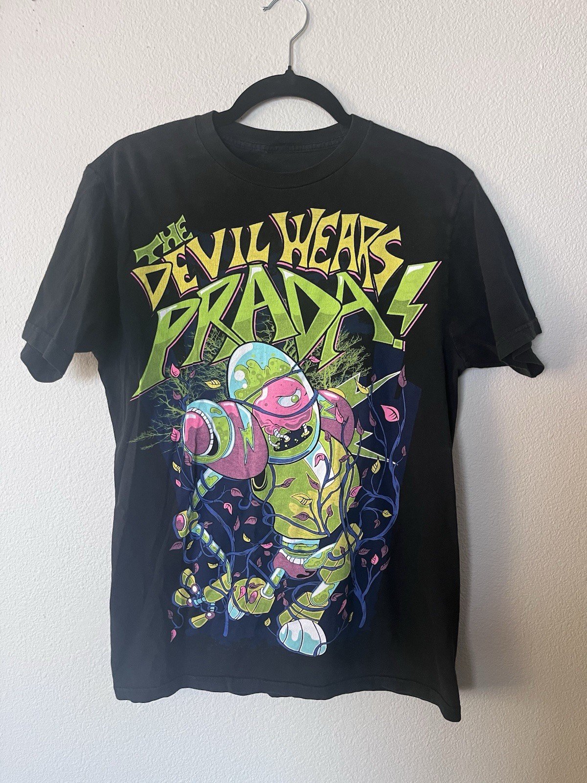 The Devil Wears Prada Reptar King Of The Ozone T Shirt Black Band Tee No Tag gallery