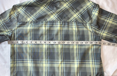Simms Men’s Green Plaid Nylon Blend Fishing Short Sleeve Shirt Size S