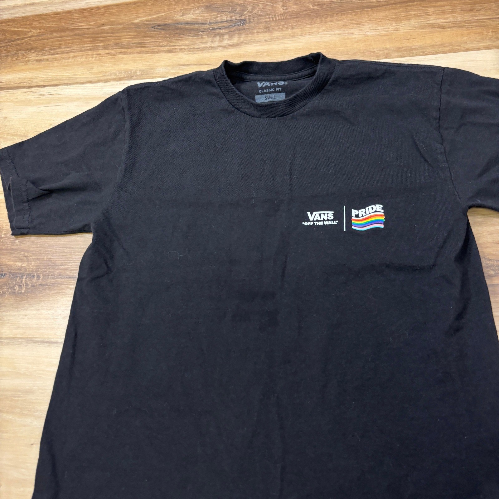 Vans Pride T-Shirt Mens Small Graphic Cotton Classic Fit Black Streetwear Tee gallery