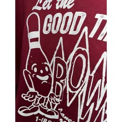 No Boundaries Oversized Fit Burgundy Bowling Graphic T Shirt Men’s M