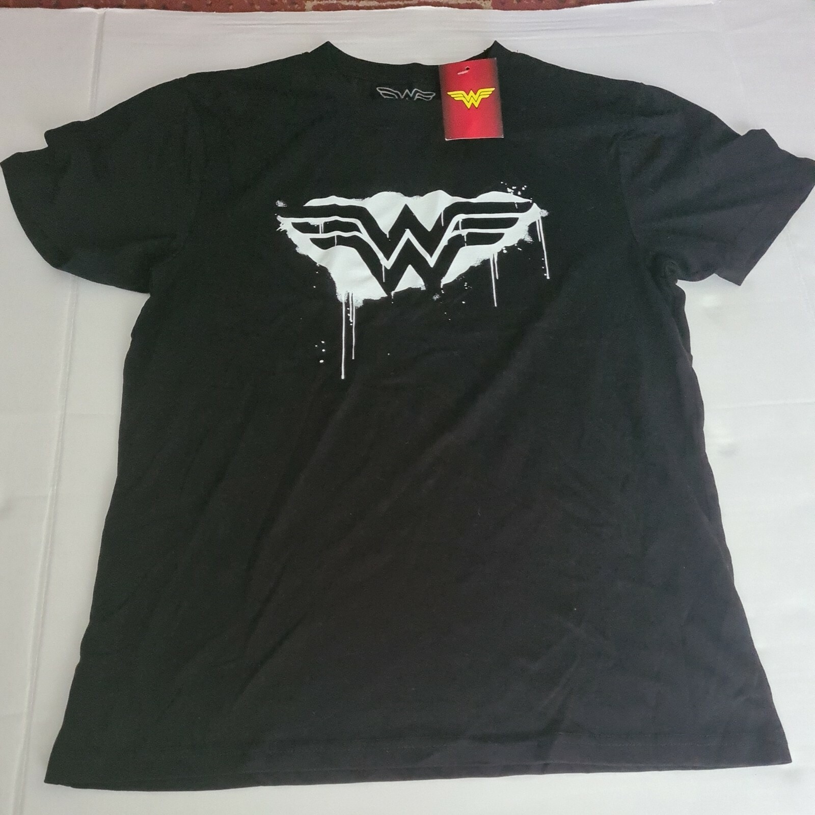 Wonder woman 1984 Tshirt Black And White Print Mens Small gallery