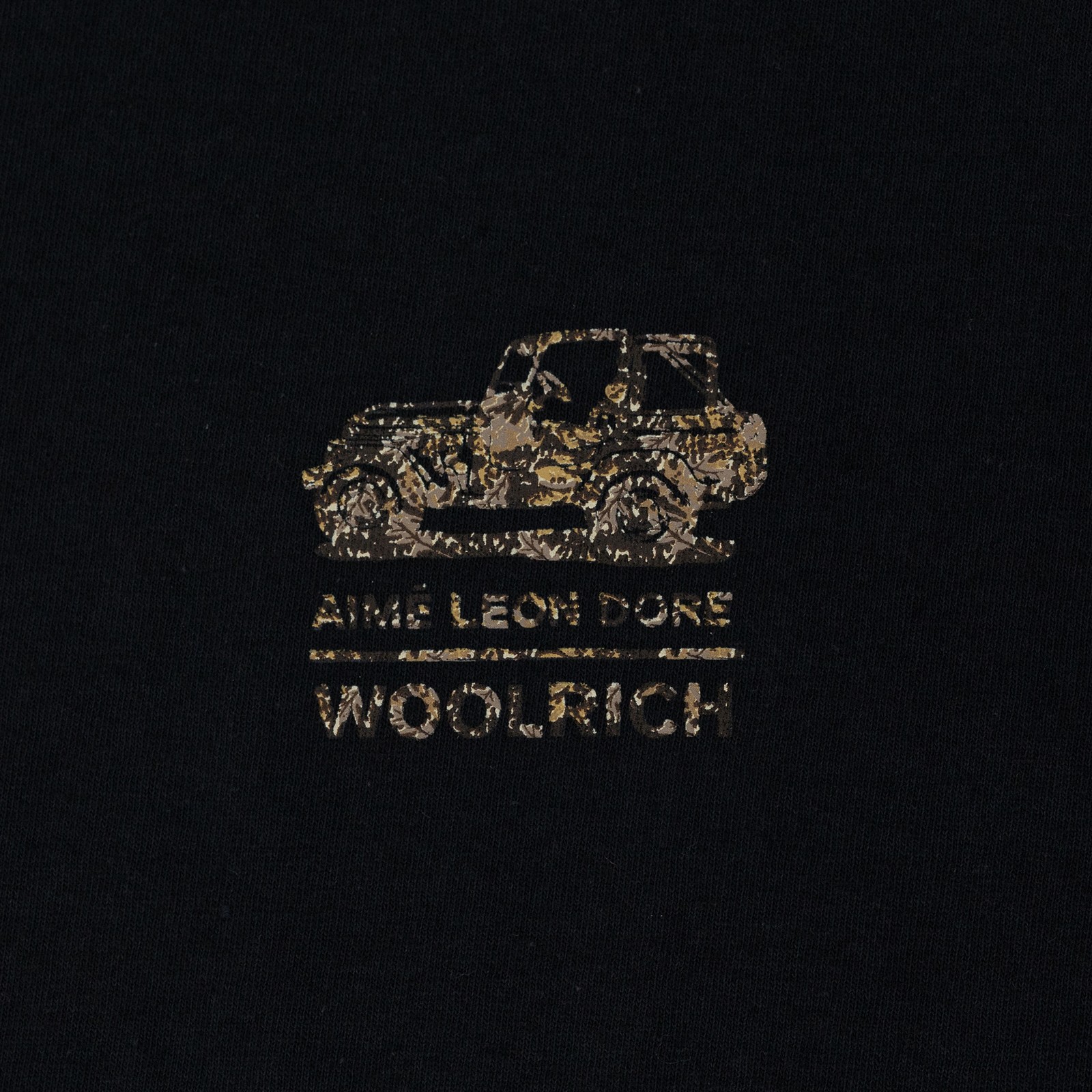 AIME LEON DORE Black Woolrich All Terrain Tee SIZE L $85 gallery