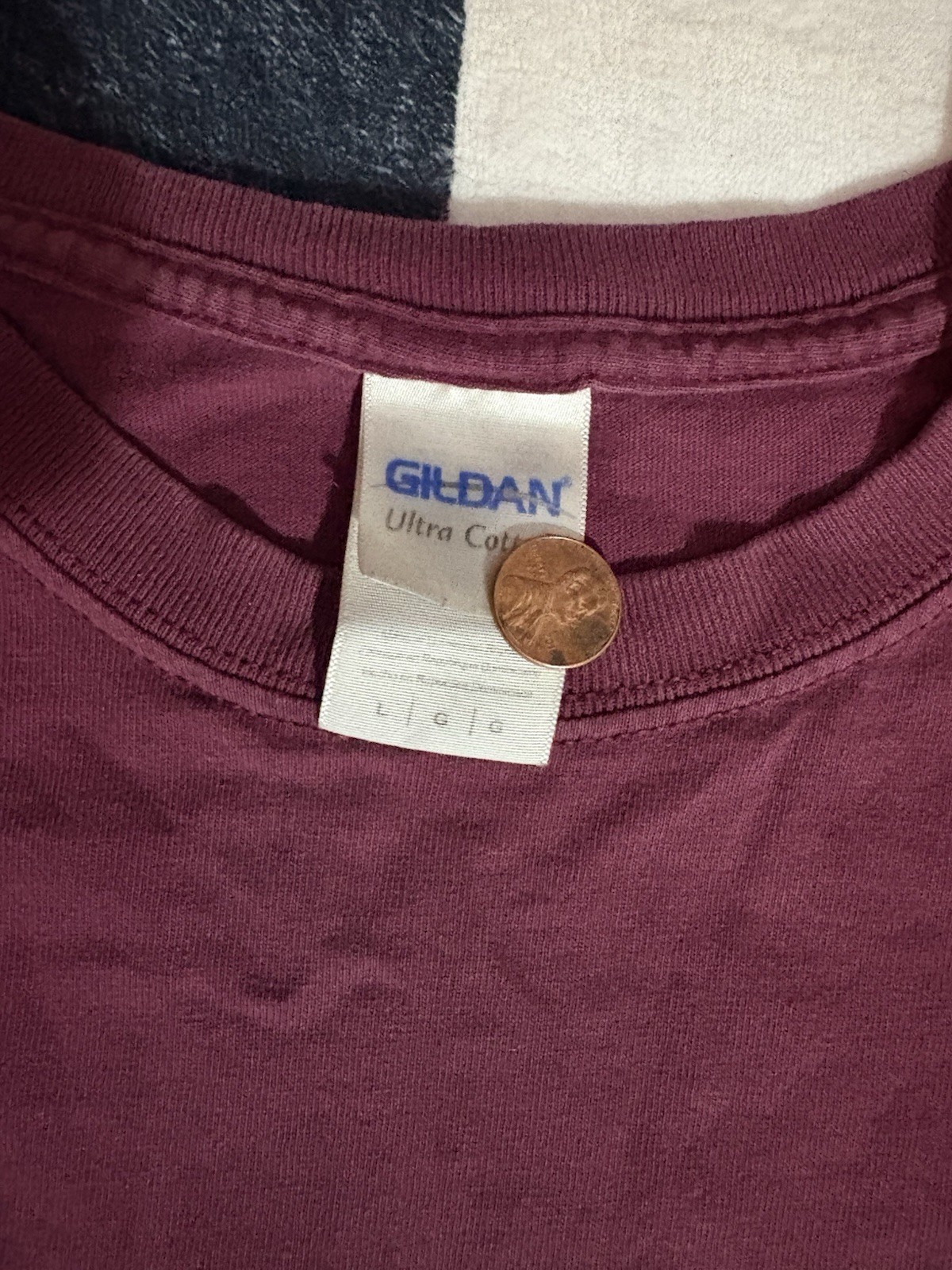 Gildan Ultra Cotton Burgundy Men's L Crew Neck Short Sleeve Graphic T-Shirt gallery