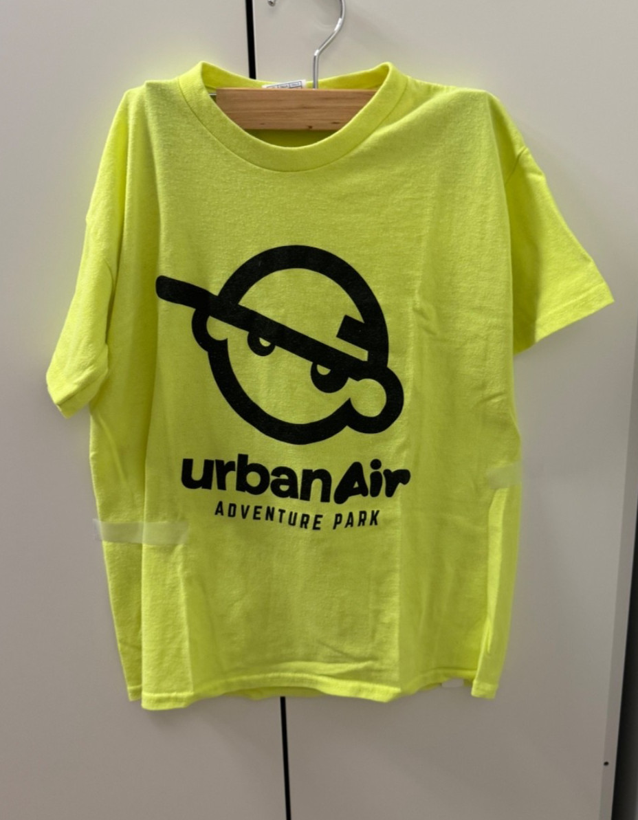 Delta Pro Wear Urban Air Graphic T-Shirt Yellow Size Medium Short Sleeve Kids gallery