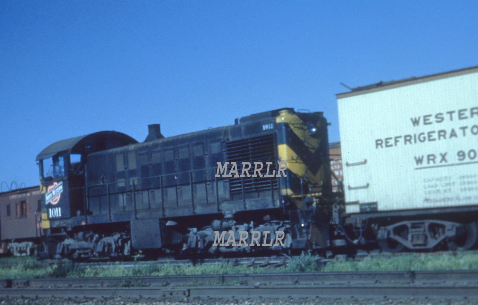 RR Print-CHICAGO & NORTH WESTERN CNW 1011 S-1 with Boxcar