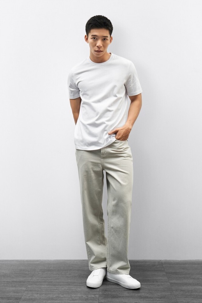 Routine Short Sleeve T-Shirt – Form Regular – White – Any Size