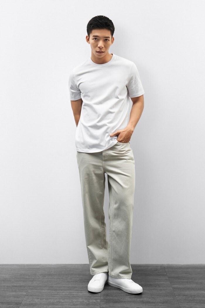 Routine Short Sleeve T-Shirt – Form Regular – White – Any Size
