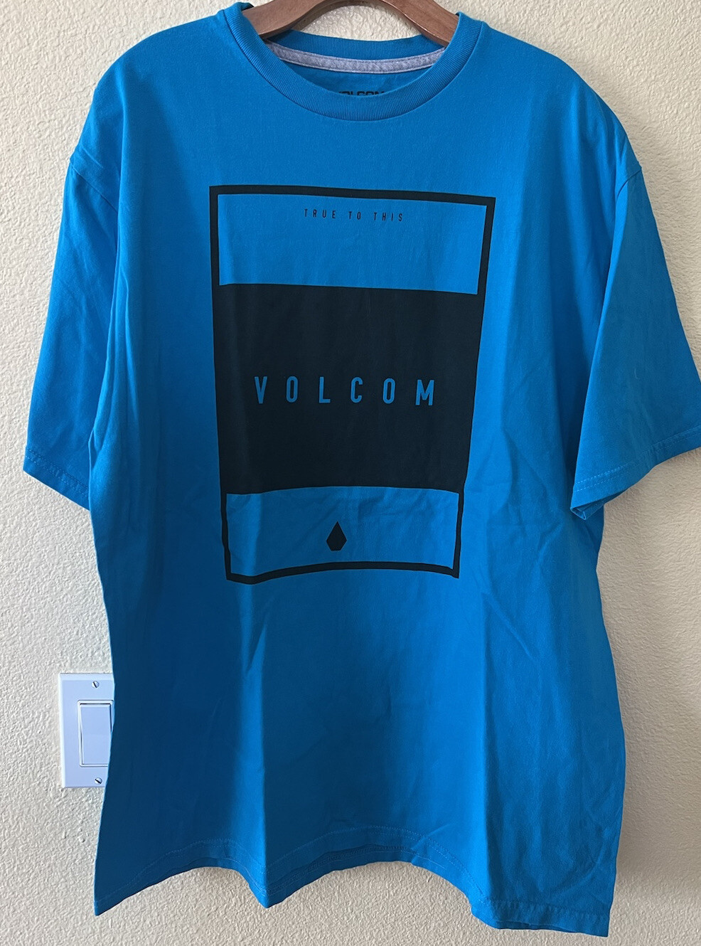 Volcom TRUE TO THIS Aqua Blue Mens Modern T Shirt Size XL gallery