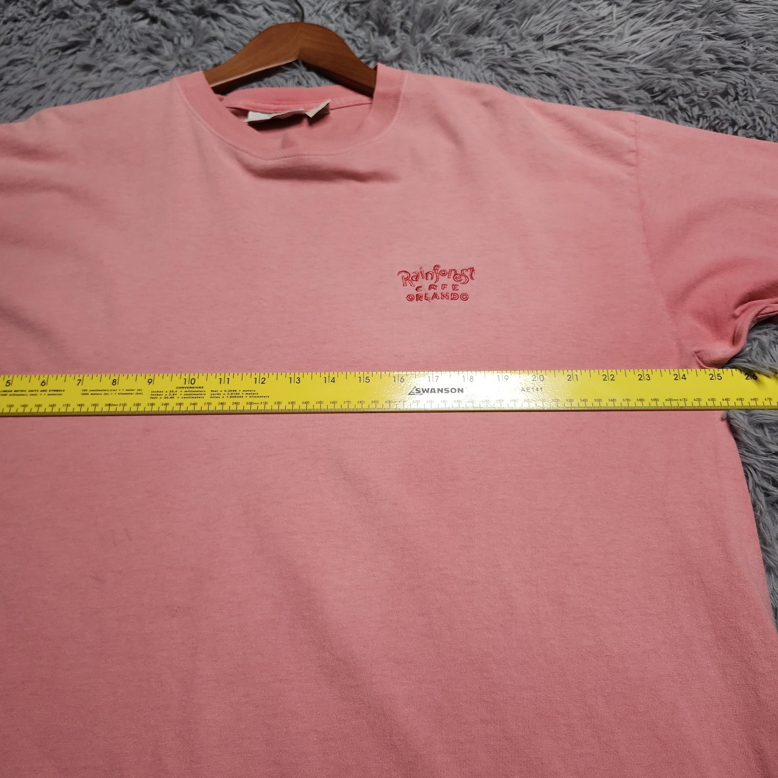 Vintage Rainforest Cafe Shirt Mens XL Pink Orlando Embroidered Made USA 90s Tee gallery