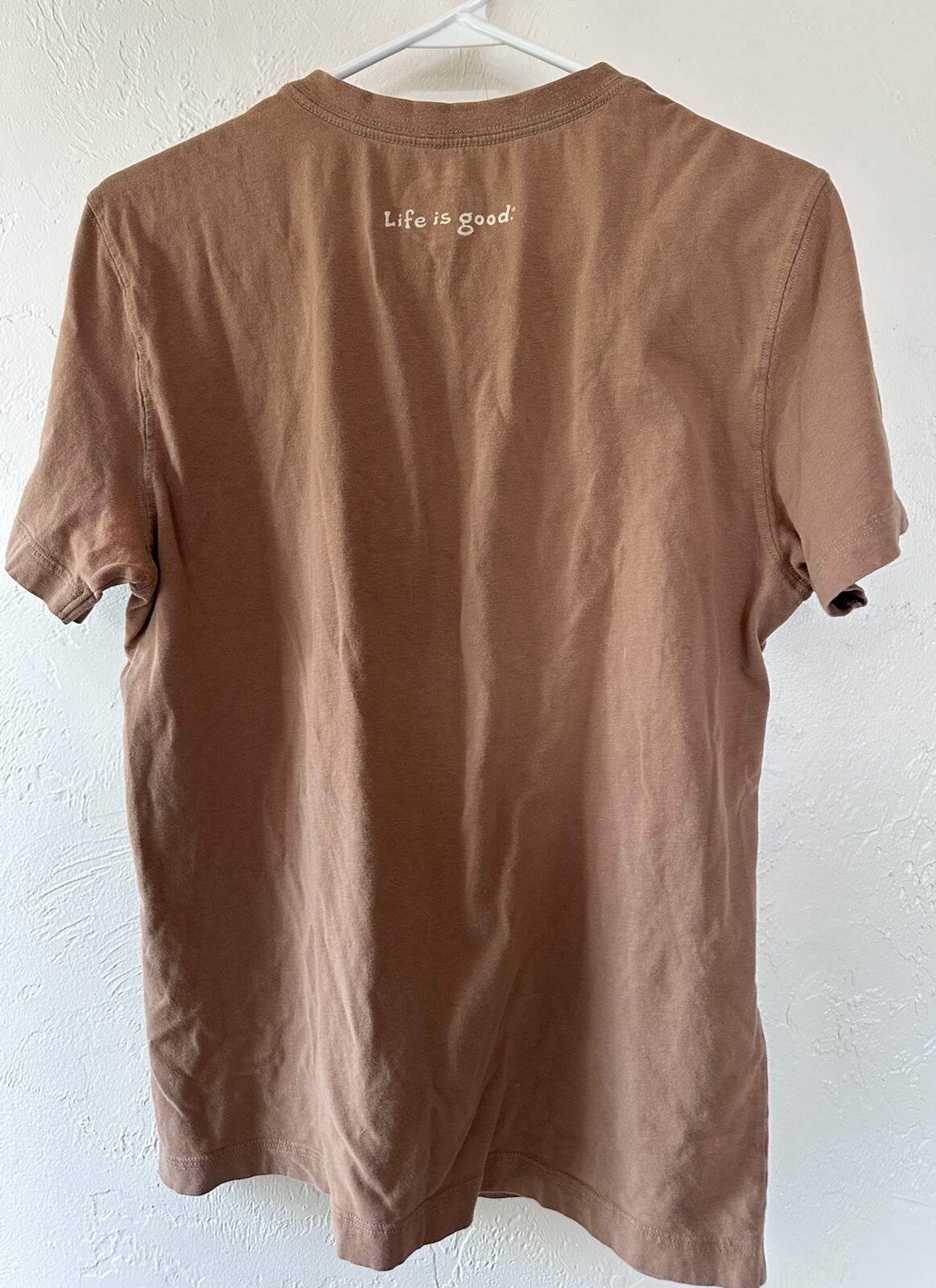 Life Is Good men’s V neck tshirt size S semi-fitted GUC gallery