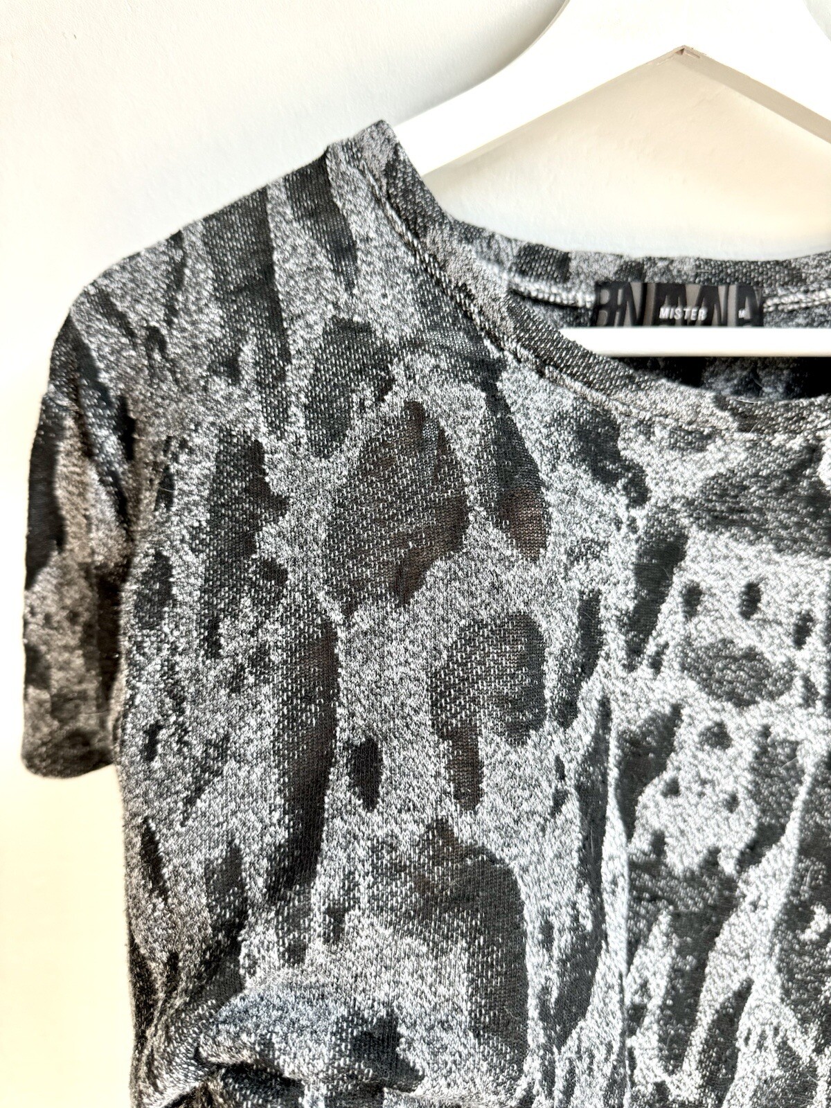 Designer Benjamin Jay Mister Grey Semi-Sheer Men’s T-Shirt Size Medium gallery