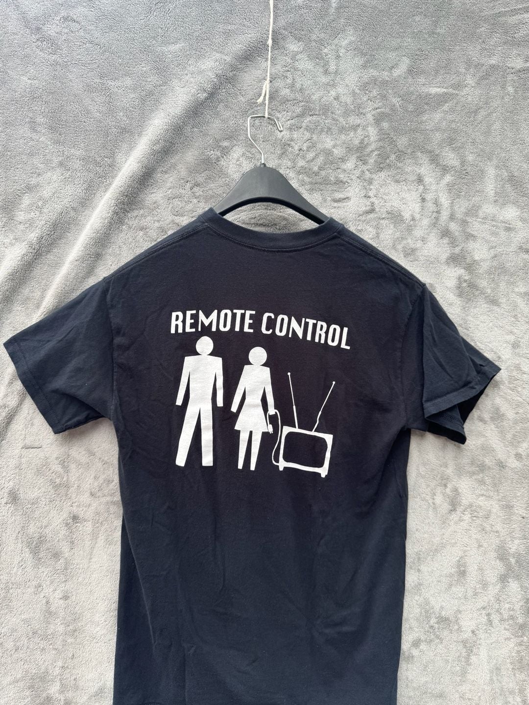 Vintage The Tubes Remote Control Album Band Graphic T-Shirt gallery