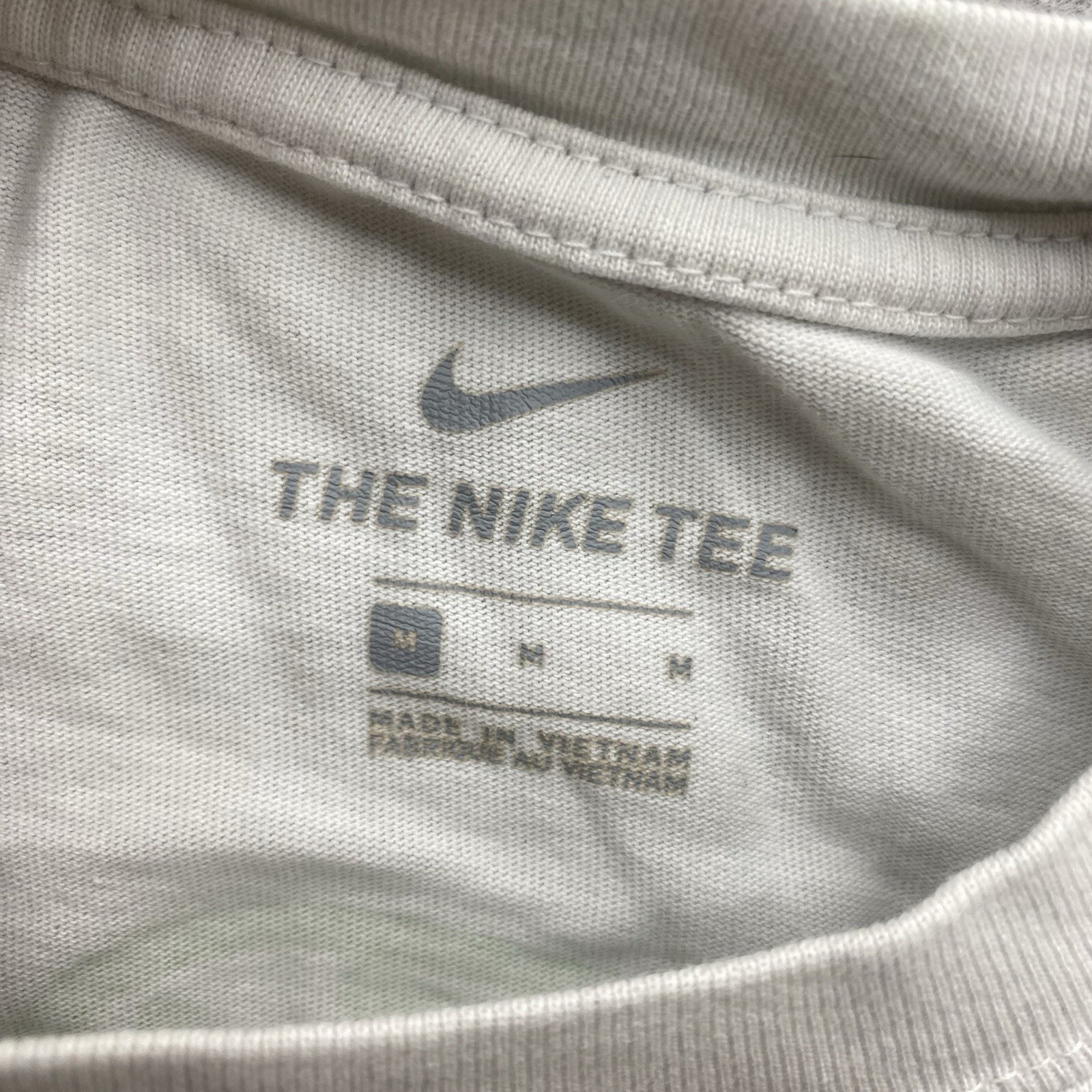 Nike Basketball Miami Exploration T-Shirt White Neon Blue Embroidered Mens M gallery