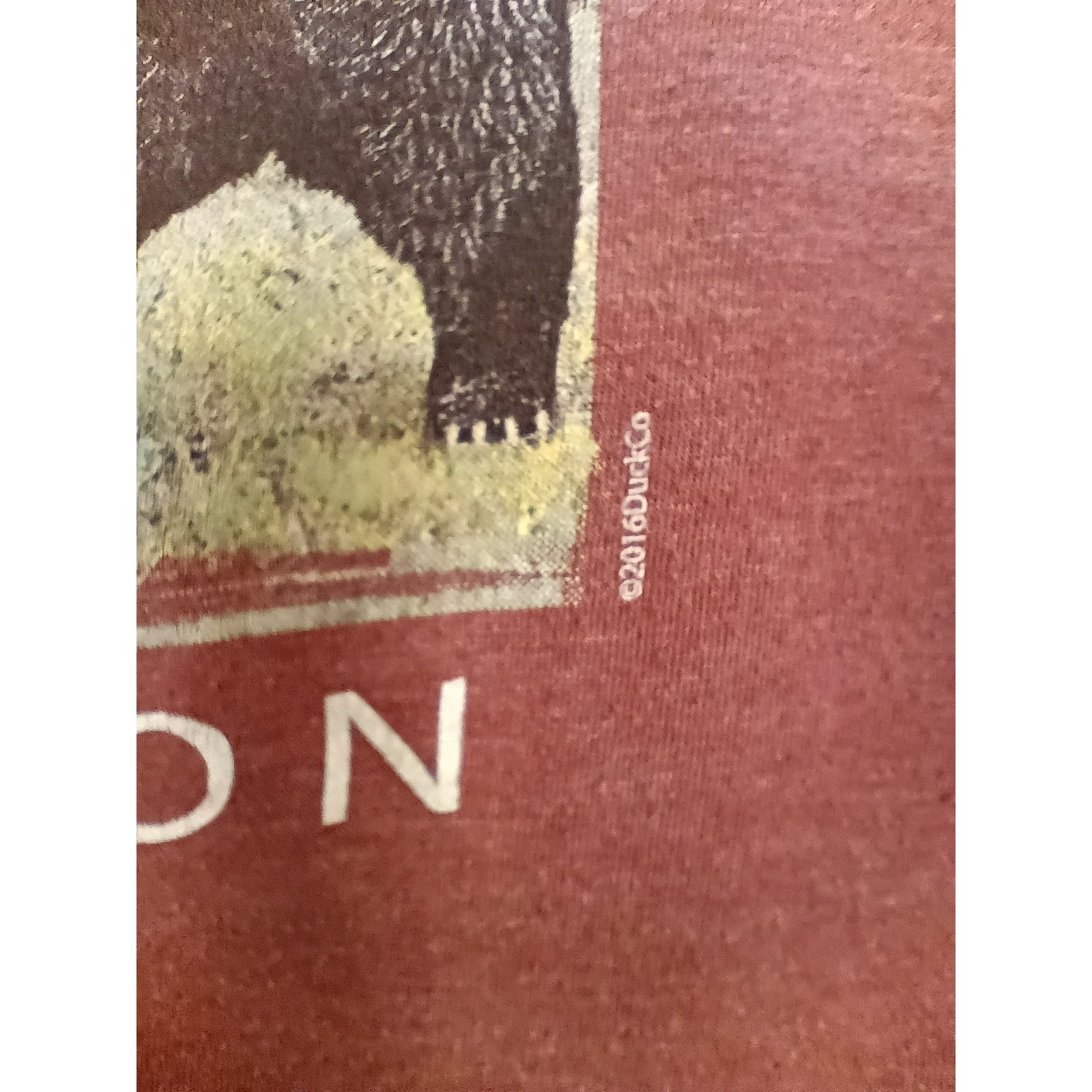 The Duck Company Graphic T-Shirt Mens Large Maroon Bandon Oregon Bear Humor Tee gallery