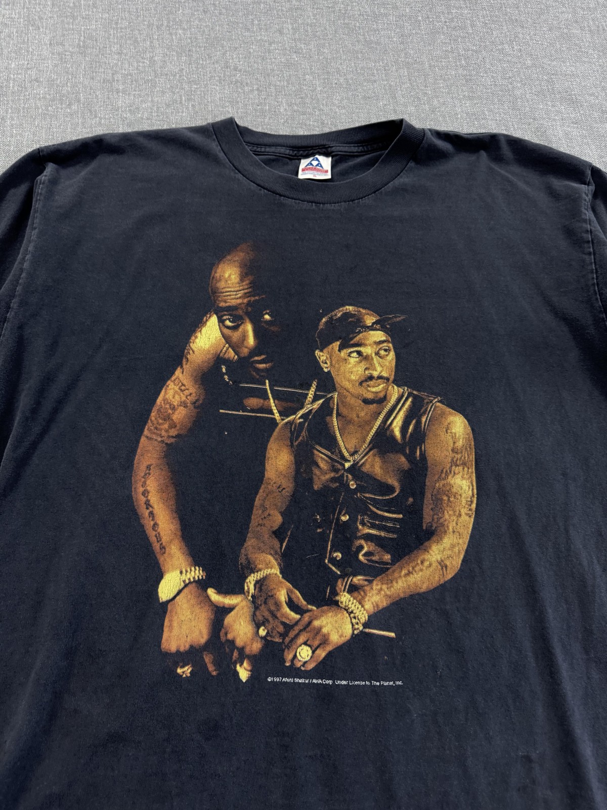 Vintage 1997 Tupac Memorial T-Shirt Rap Tee Mens XL Black Stop The Violence Fade gallery