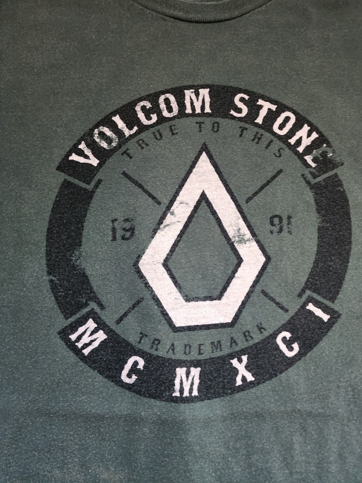 VOLCOM STONE TRUE TO THIS T Shirt Tee MCMXCI Green Men’s size 2XL gallery