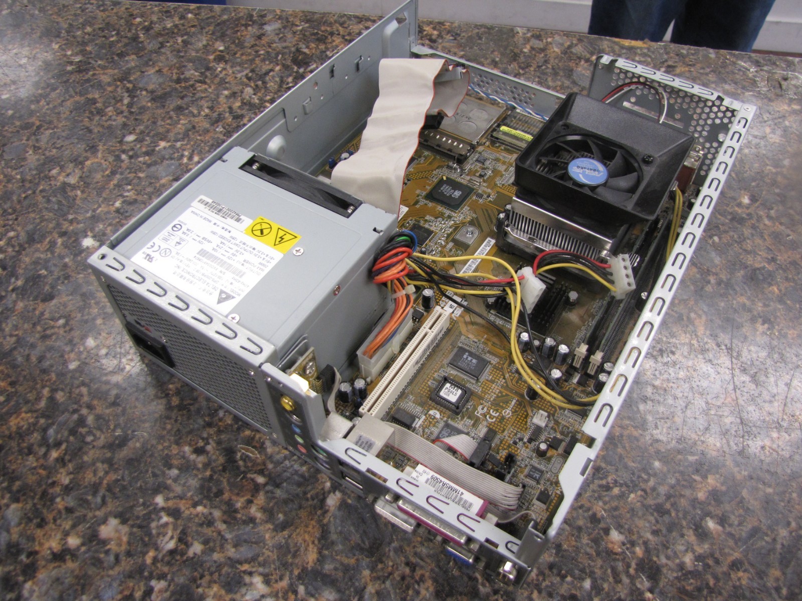 ASUS P4S8L MotherBoard with Processor and RAM in case