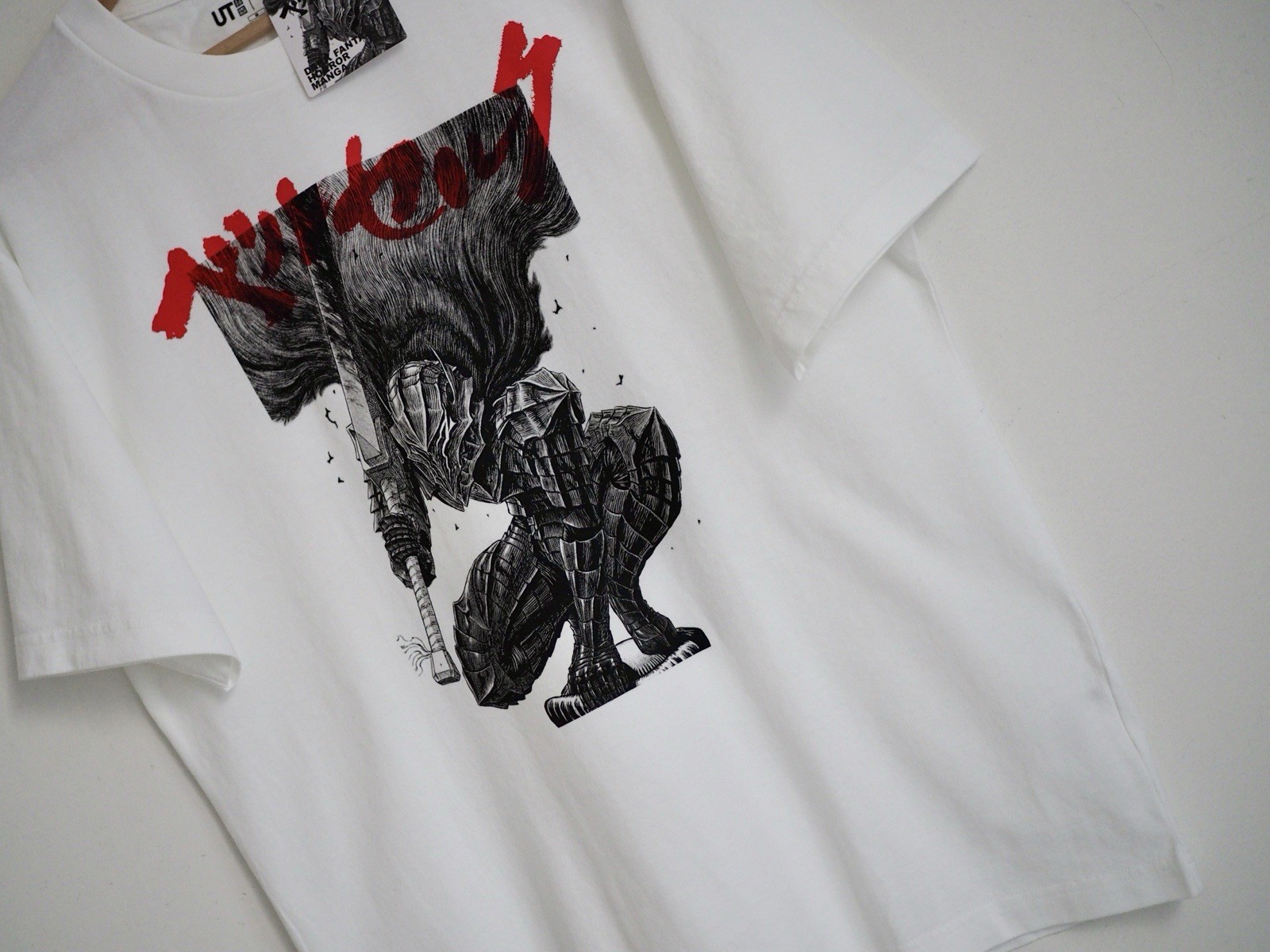 Berserk Dark Fantasy Horror Manga Uniqlo T Shirt Size Medium New gallery