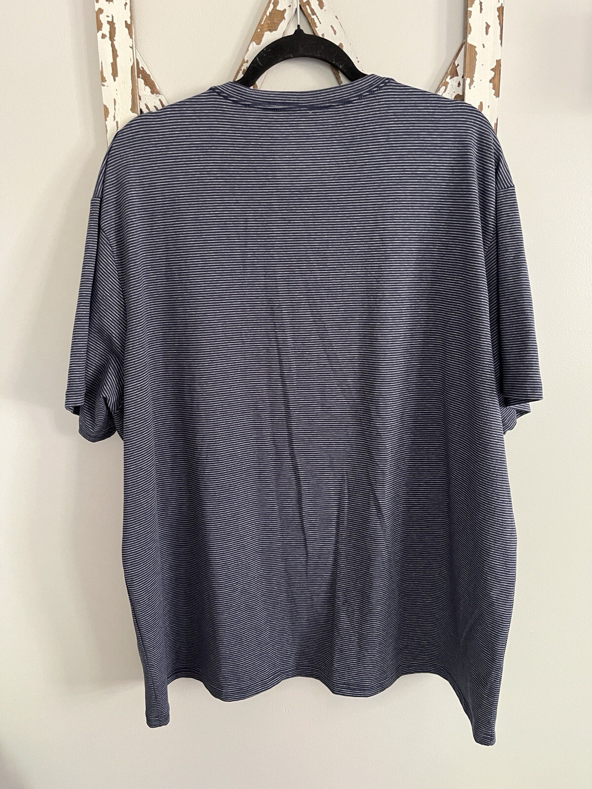 01.Algo Mens Quick Dry Performance V-Neck Blue Stripe T-Shirt SPF 40 Size XXL gallery