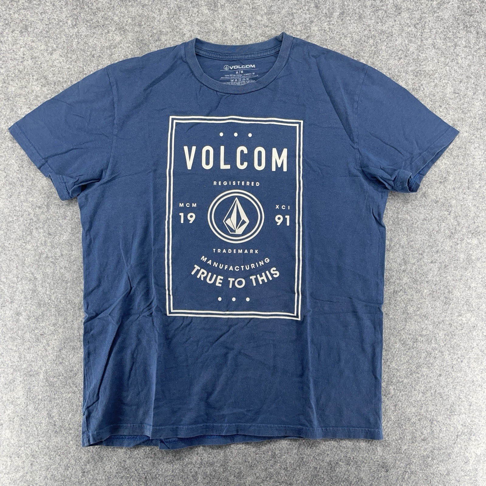 Volcom Mens T-Shirt Size Medium Blue Graphic Logo “True To This” Skate Surf gallery