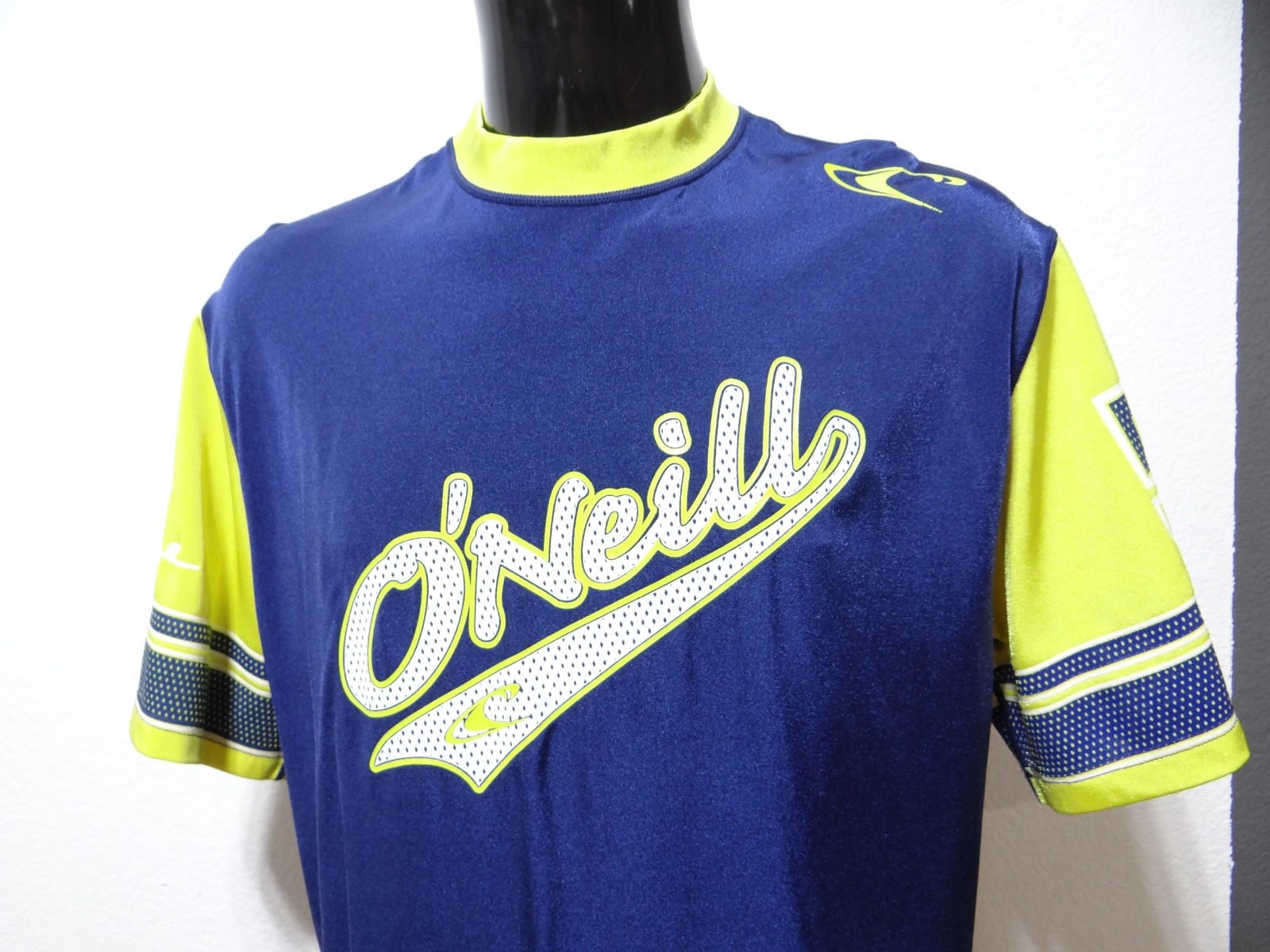 Vintage 80's O'Neill 52 Surfing Shirt Size XL Nylon/Spandex Made In USA gallery