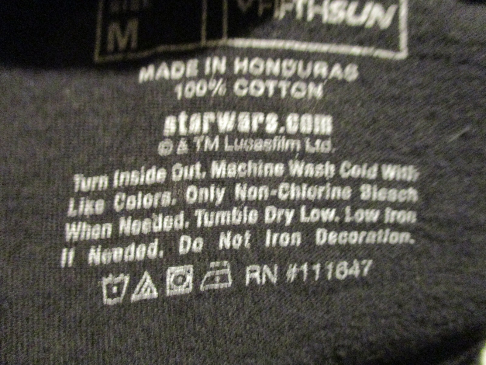 STAR WARS / FIFTH SUN BRAND T-SHIRT- MEDIUM LUKE SKYWALKER DARTH VADER R2D2 C3P0 gallery