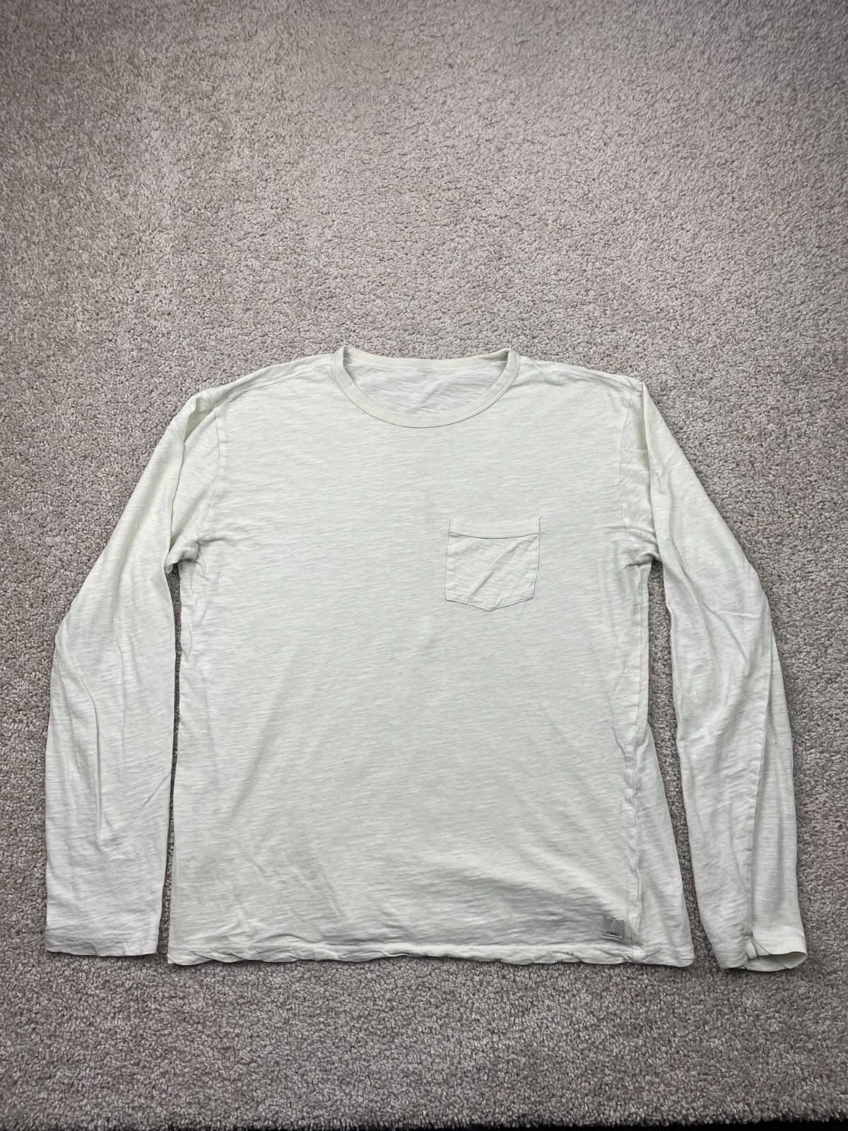 Vuori Shirt Tee Mens Large Beige Long Sleeve Pocket Preppy Casual Light gallery