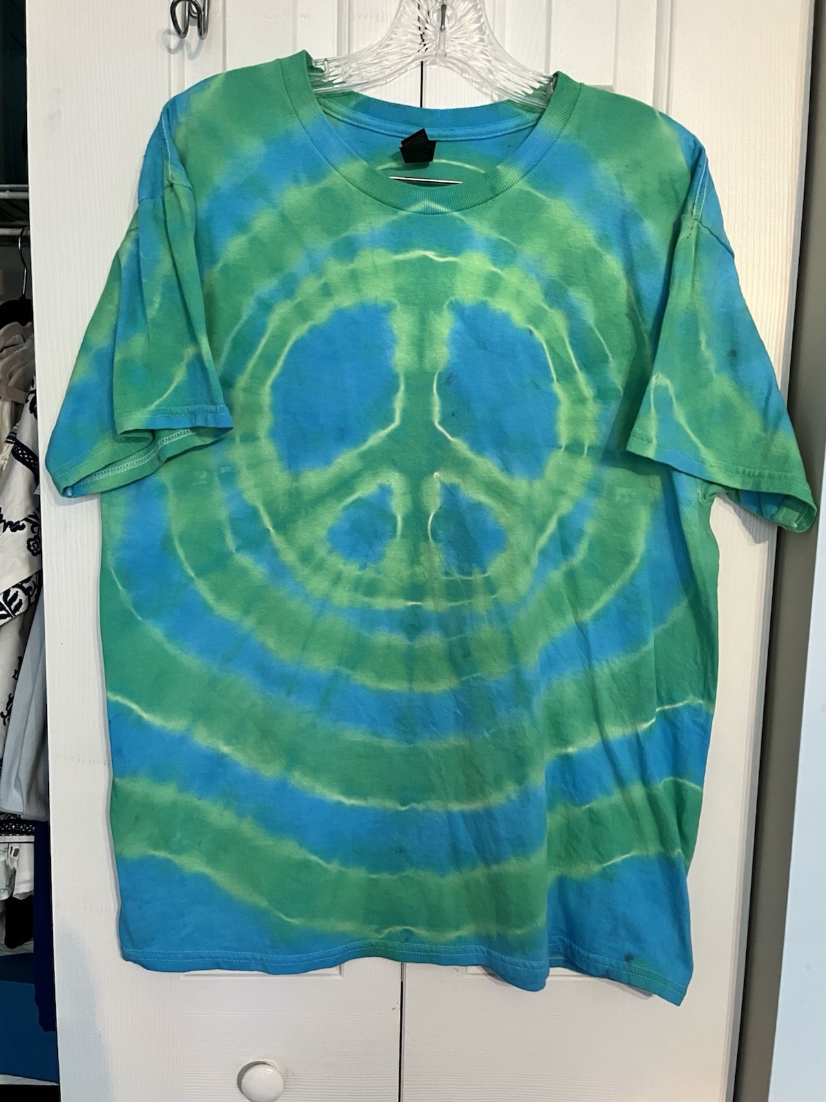 Gildan Heavy Cotton Unisex L Blue/Green Tie-Dye Peace Sign Crew Cotton Tee gallery