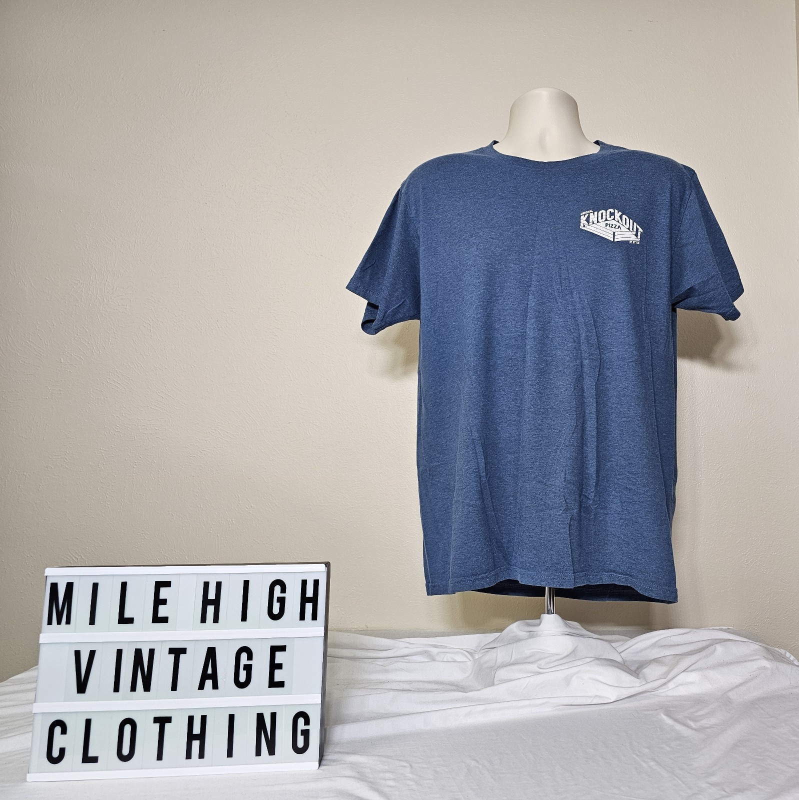 Retro Knockout Pizza Men's Shirt L NY Style Blue Food Tee Pop Culture Work gallery