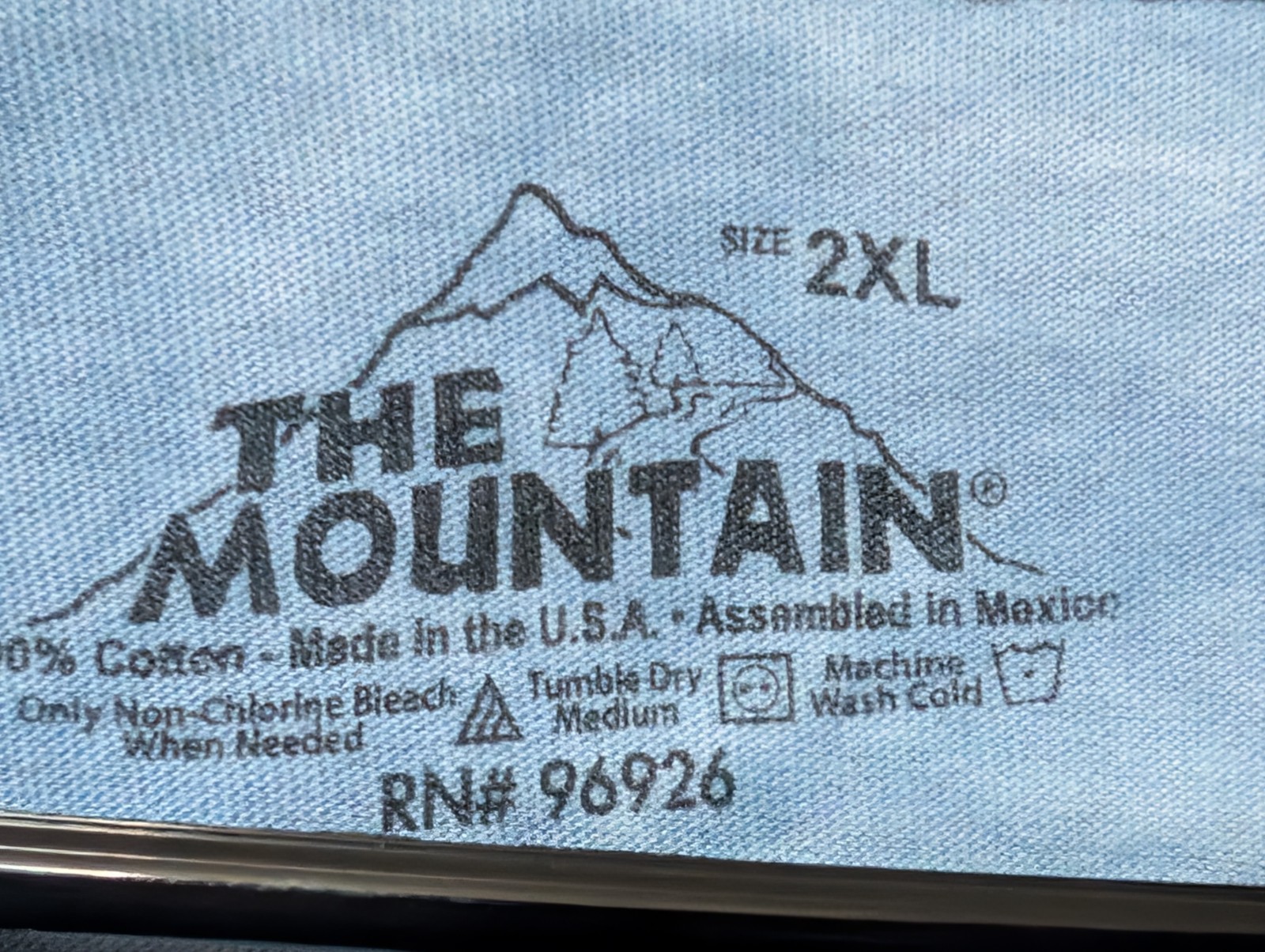The Mountain Mens T-shirt Blue "Wolf Gallery" Flawed Retired Logo 2XL #6512 gallery