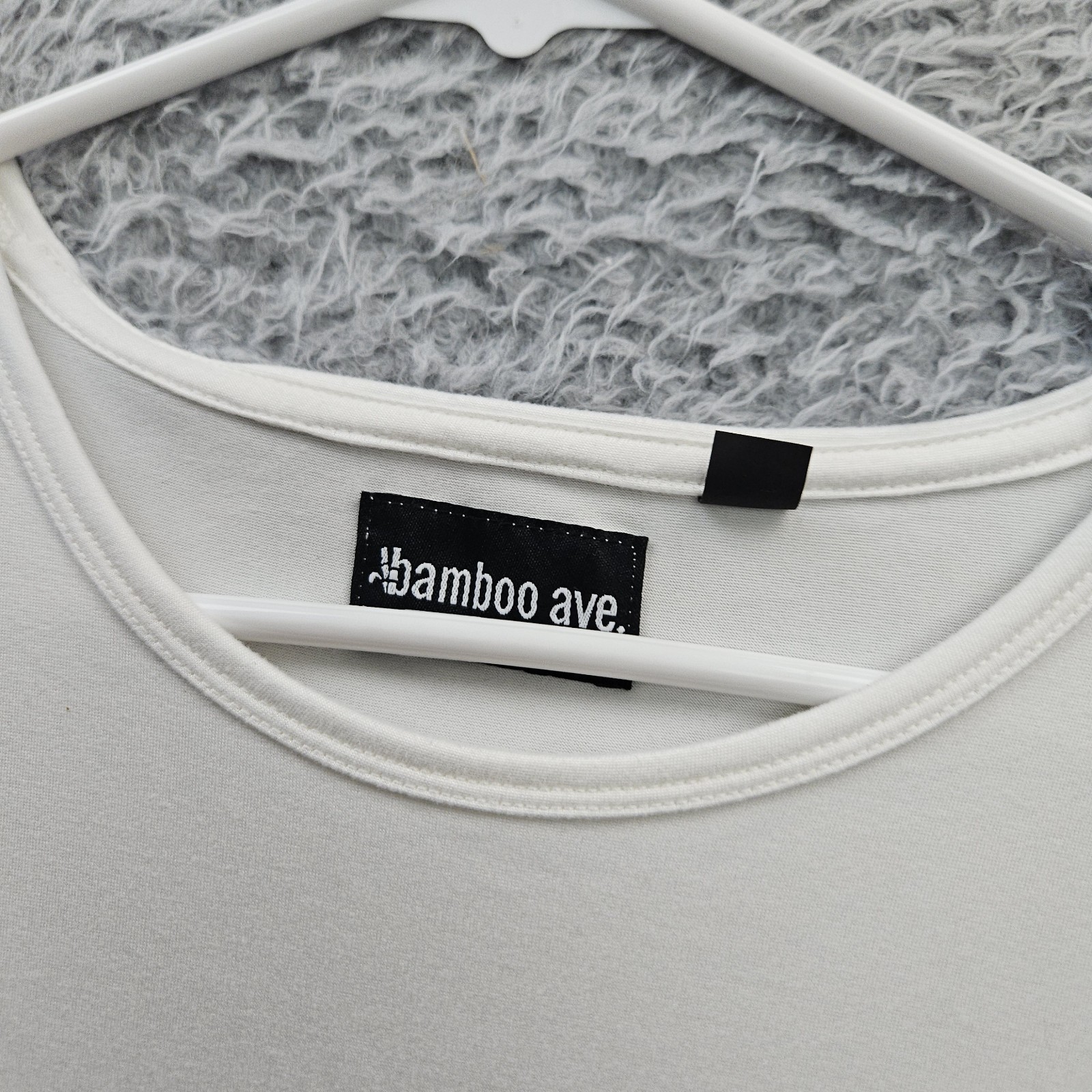 Bamboo Ave. T Shirt Men XL Undershirt Curve Hem Baselayer Stretch White Perform gallery
