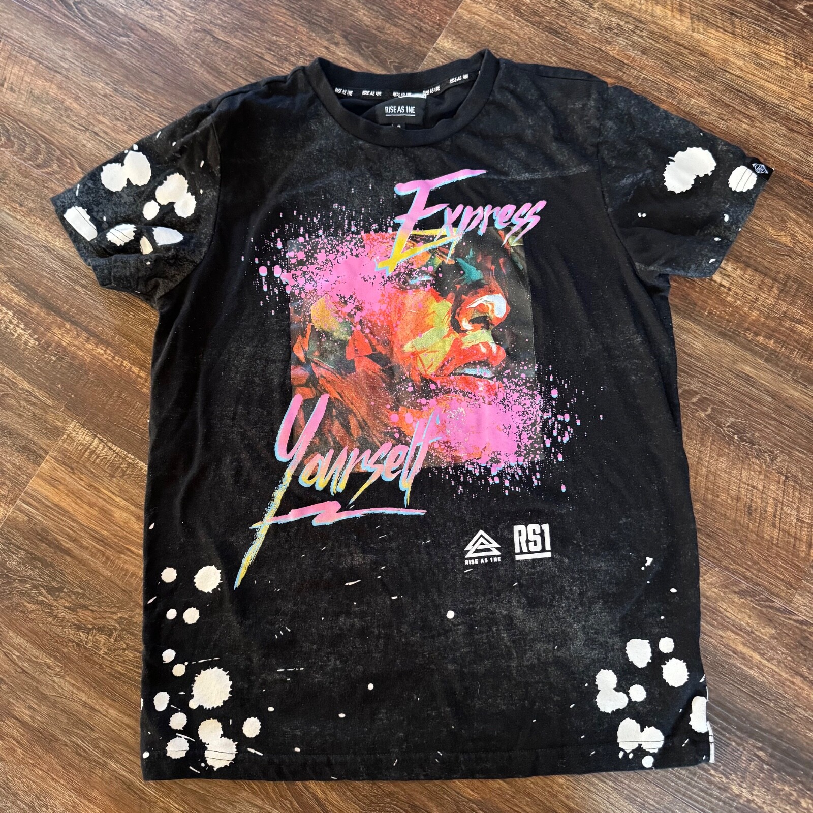 Rise as 1ne Men’s Nelson Mandela T Shirt Size SMALL Black with Splatter Design
