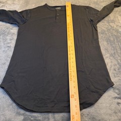 Cuts Clothing Black PYCA PRO Long Sleeve Elongated Henley Shirt Mens Medium New