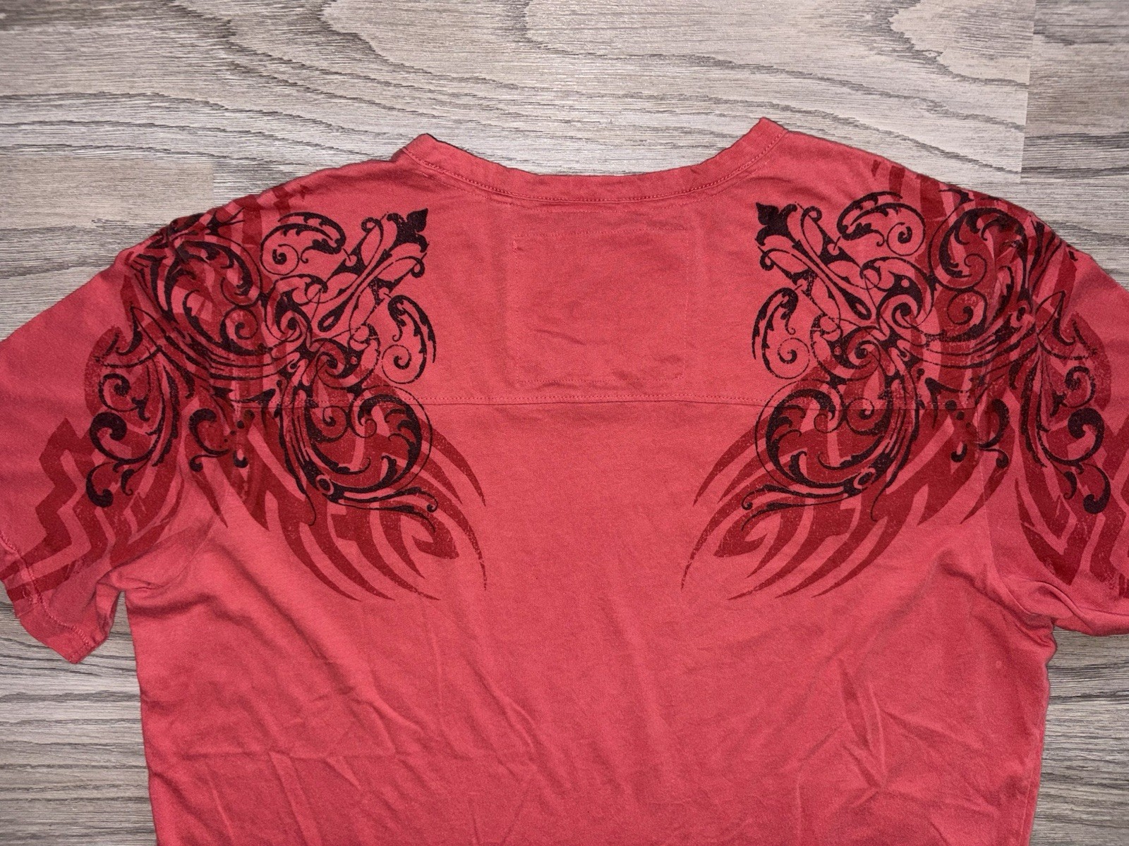 Vintage Guess Tribal Tattoo T-Shirt Mens (L) Affliction Goth Grunge Y2K Punk gallery