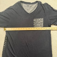 Marc Ecko Cut & Sew T-Shirt Mens Medium Gray V-Neck Crocodile Print Y2K Urban