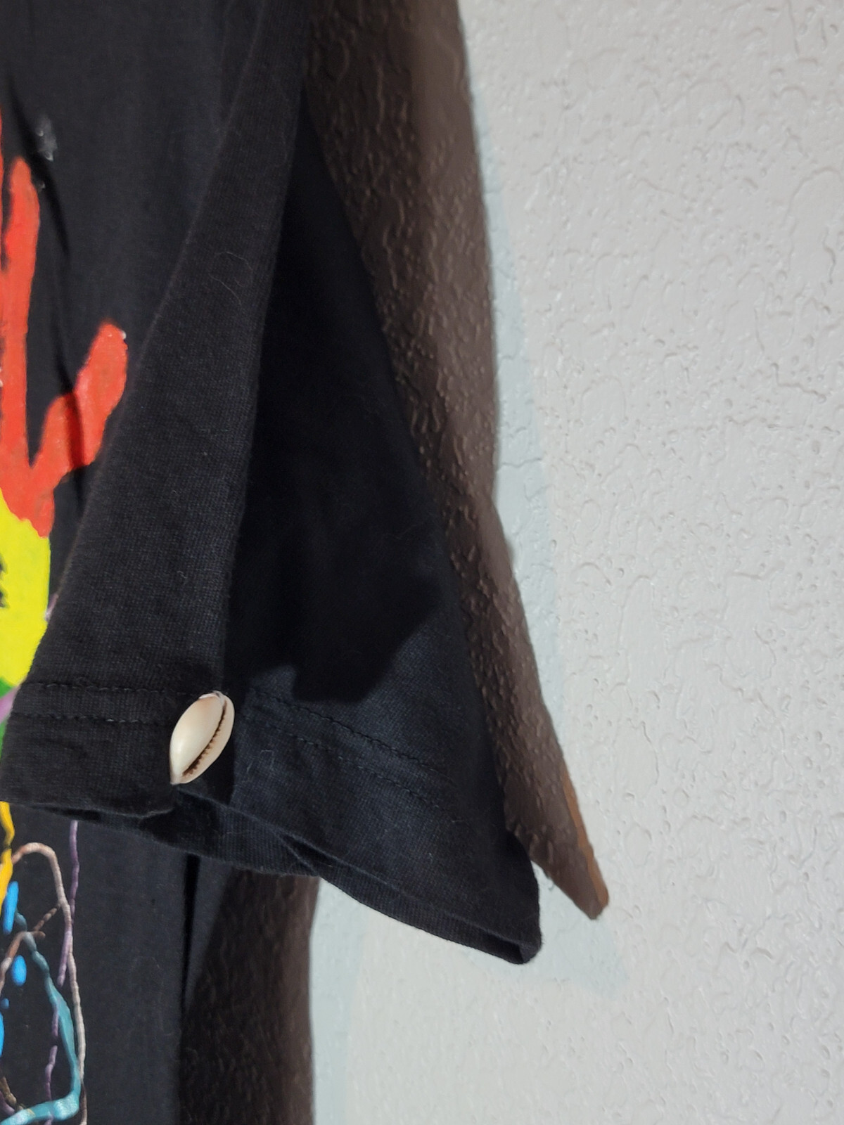 Golden Peacocks Ghana Art Shirt Men L Black Crew Neck Graphic Tee gallery