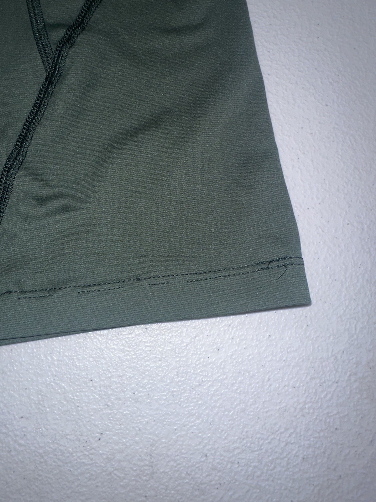 Arcteryx Men’s M Evolution In Action Green Mens T-Shirt Performance gallery