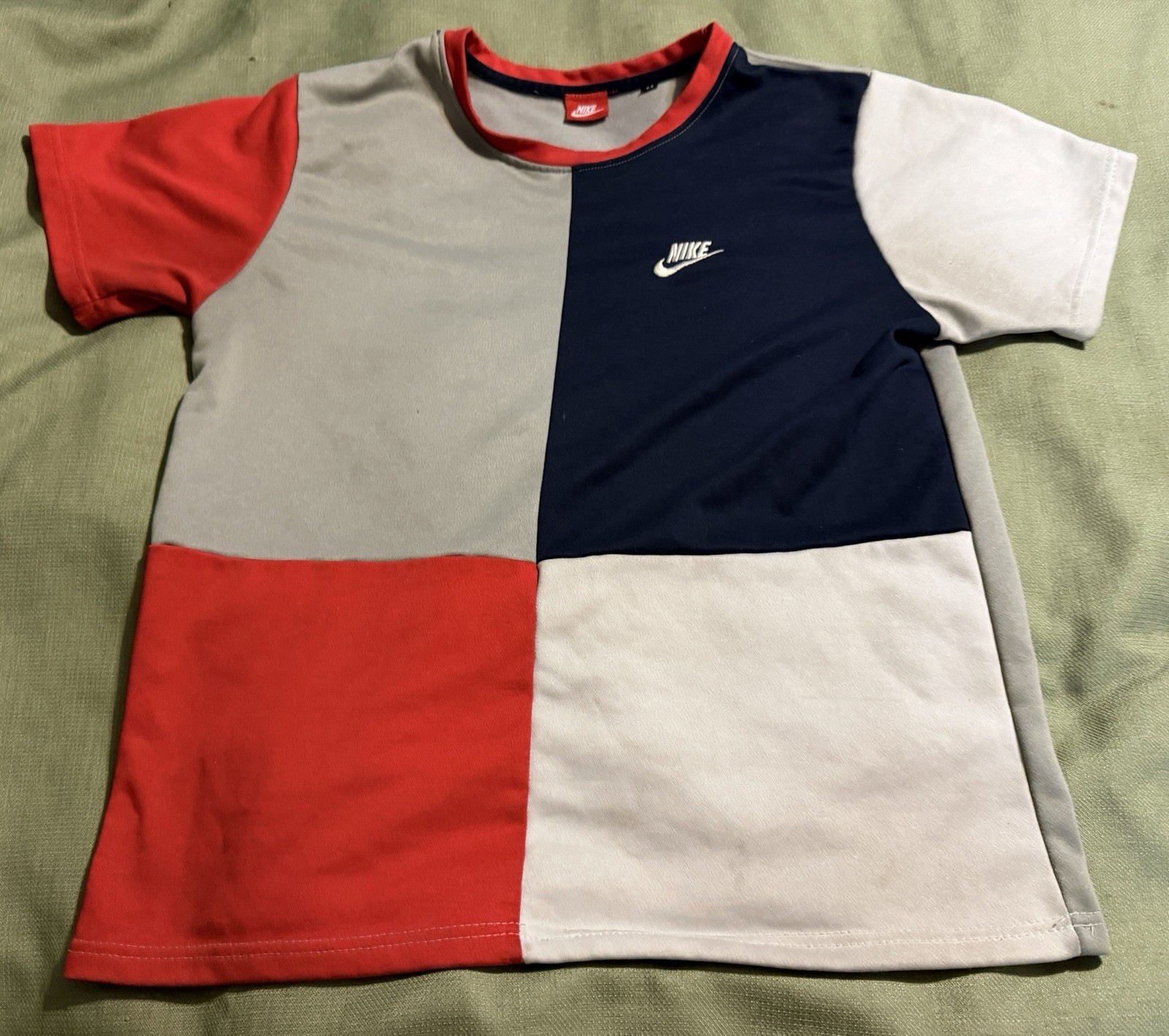 vintage 1980s “NIKE” T-SHIRT MEN’S M medium STRETCH MULTI-COLOR S/S very rare gallery