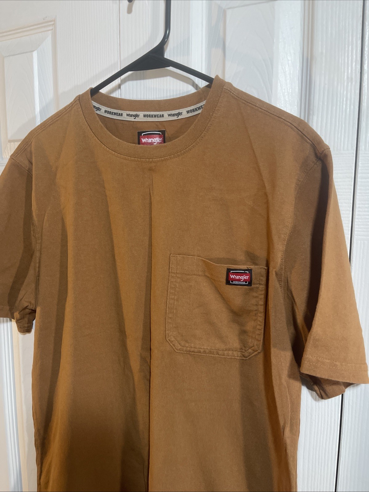 Wrangler Workwear Pocketed Embroidered Tag T Shirt Western Excellent Size Medium gallery
